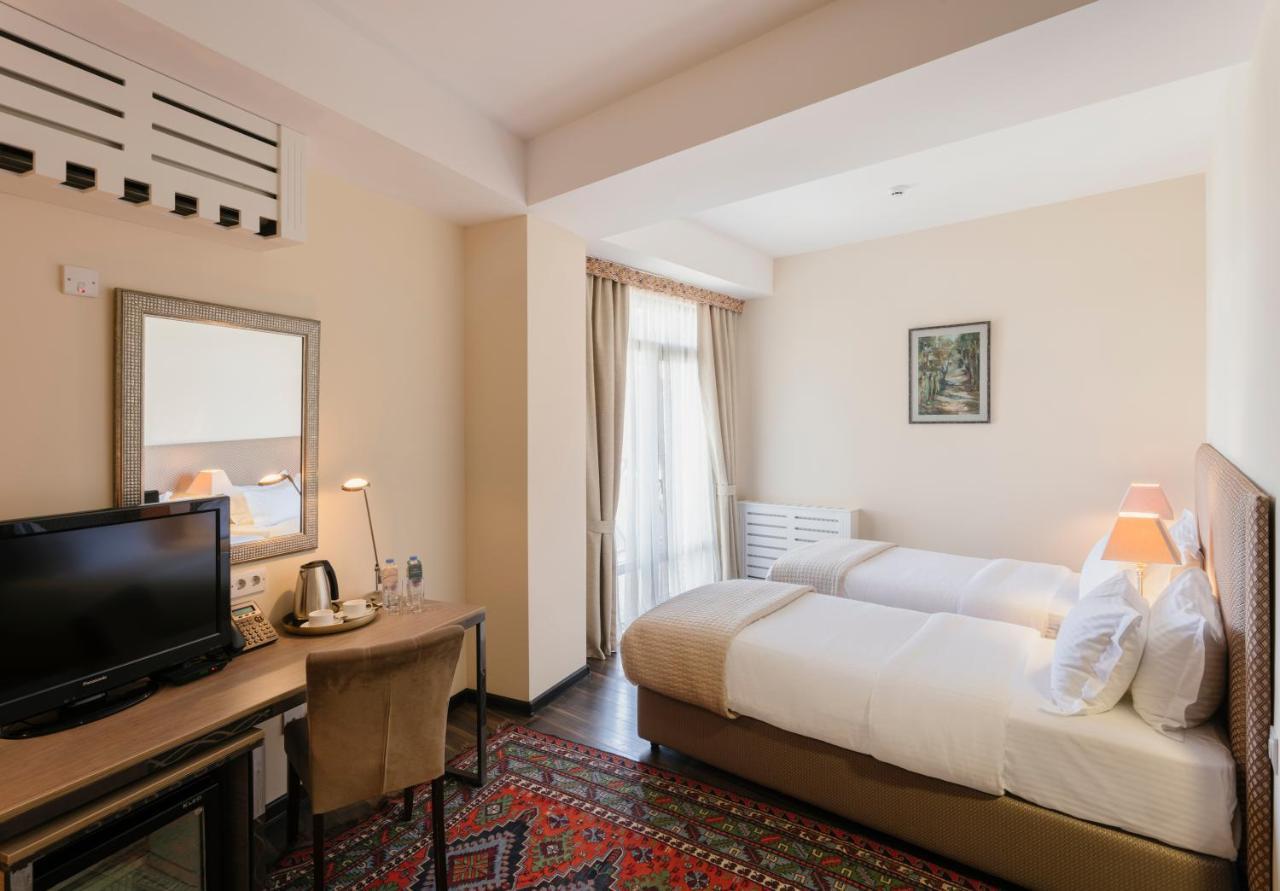 Ginger Hotel Тбилиси Экстерьер фото