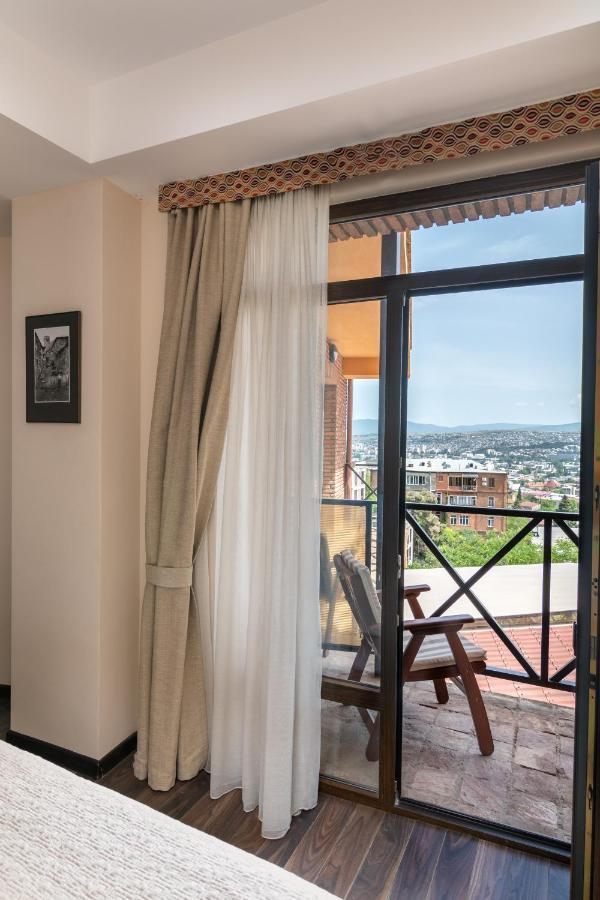Ginger Hotel Тбилиси Экстерьер фото