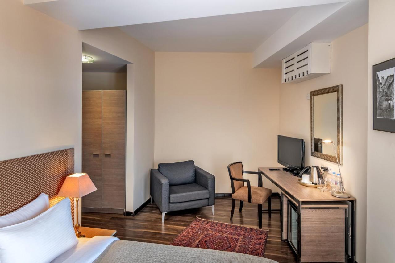 Ginger Hotel Тбилиси Экстерьер фото